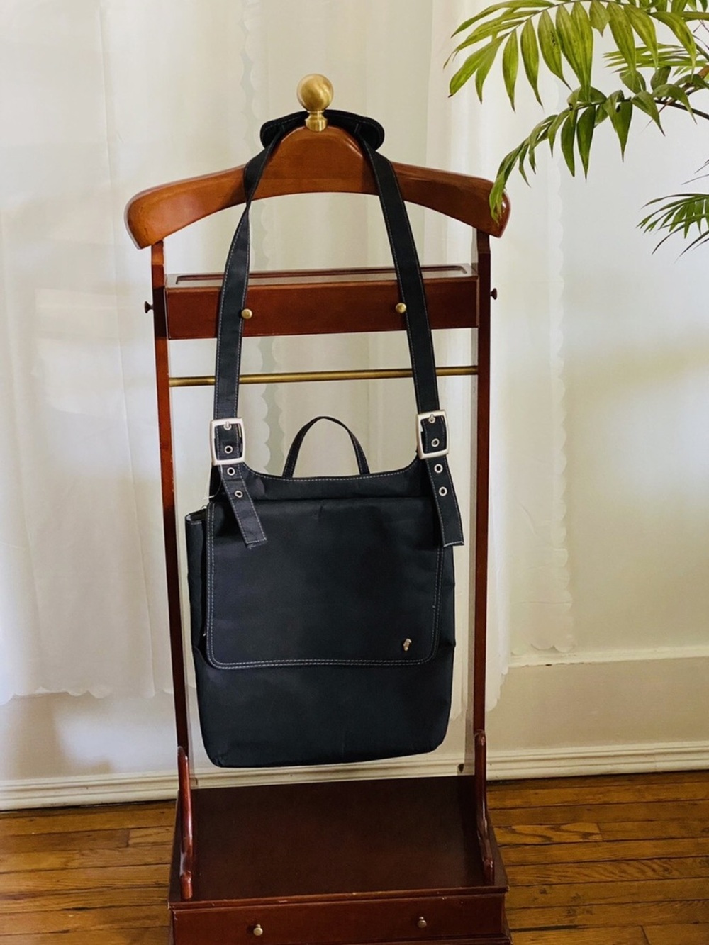 Atlantic Black Laptop Crossbody Bag | Padded Compartment | 15” x 13” unisex